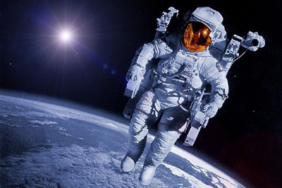 地球一小時首登太空